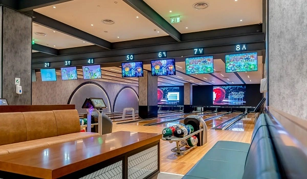 Featured Image of Yalla Bowling Mall